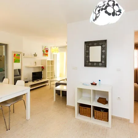 Alondras 3-6pax By Costablancarent Apartamento Dénia